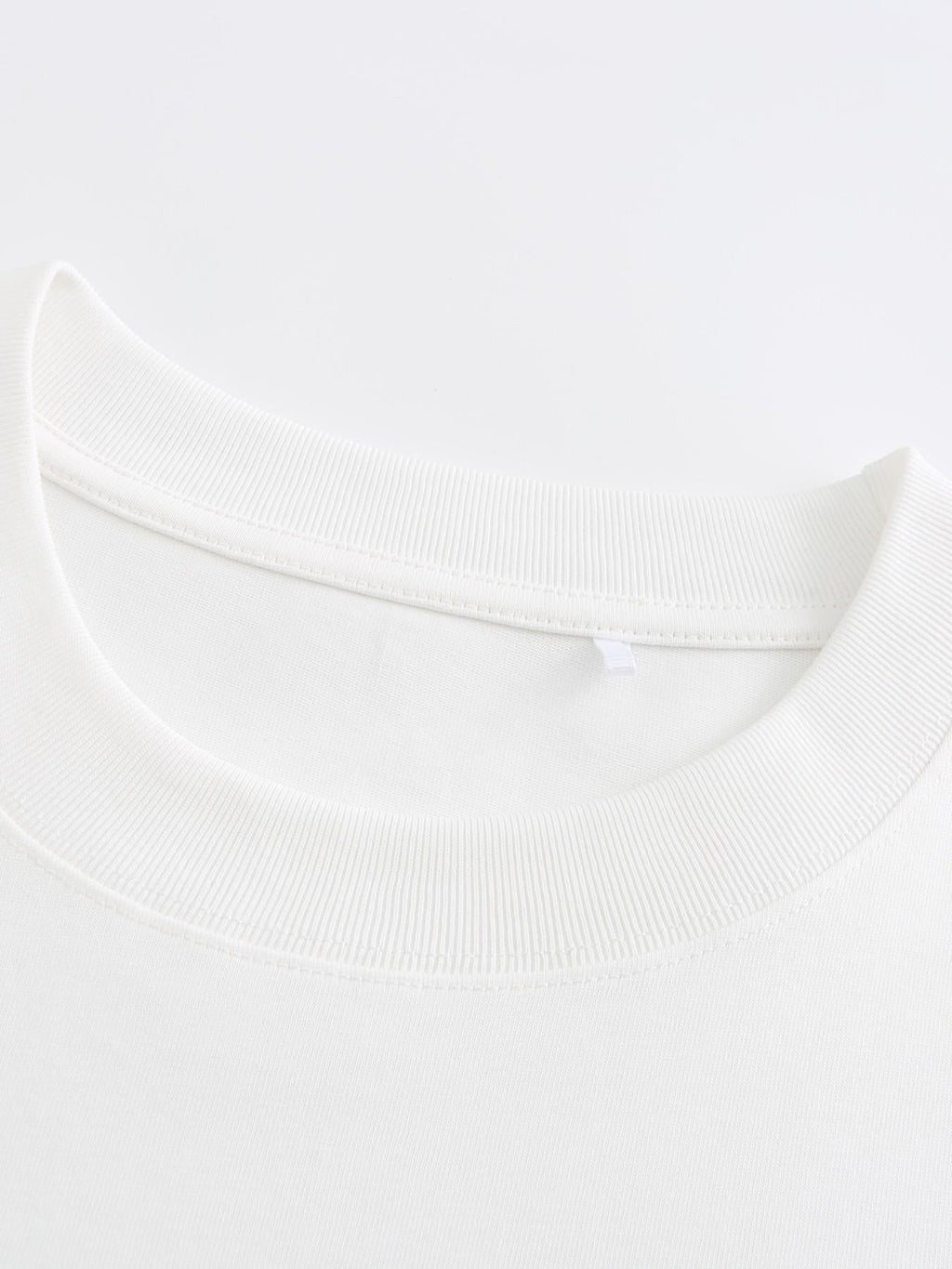 👕 Herren-T-Shirt mit strukturiertem Aufdruck – reine Baumwolle, lockere Passform & vielseitig für Alltag, Freizeit & heiße Tage ☀️