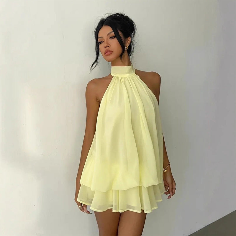 👗 50% RABATT! 🌊 Leicht fließendes Trägerkleid mit Wickeloptik & ausgestelltem Saum – Perfekt für Sommerpartys, Strand oder heiße Tage – feminin und luftig ✨🌸
