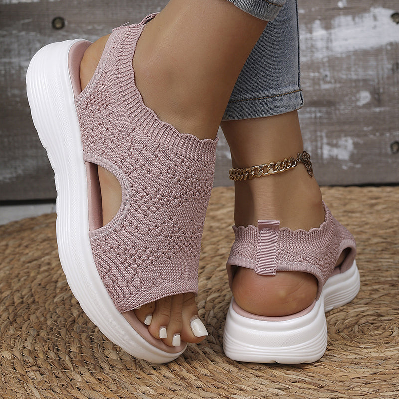 Atmungsaktive Plateau-Sandalen aus Strick für Damen