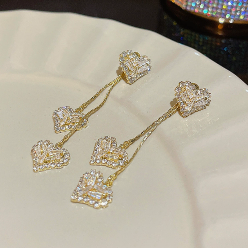 💖 Romantische Ohrhänger mit Herzanhänger & langer Kette – zart & elegant für besondere Anlässe ✨