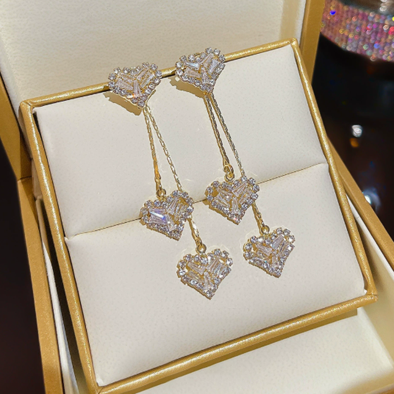 💖 Romantische Ohrhänger mit Herzanhänger & langer Kette – zart & elegant für besondere Anlässe ✨