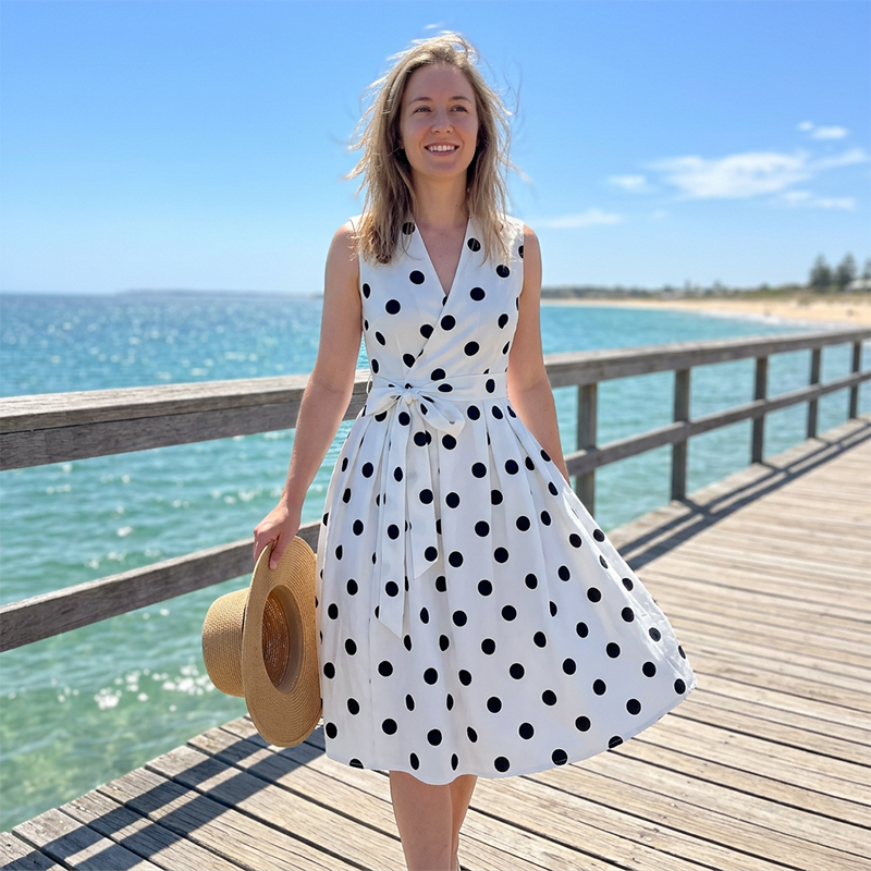 👗 Damen-Kleid mit Polka-Dot-Muster, V-Ausschnitt & ärmellos – luftig, elegant & vielseitig für Alltag, Büro & besondere Anlässe 🌸✨