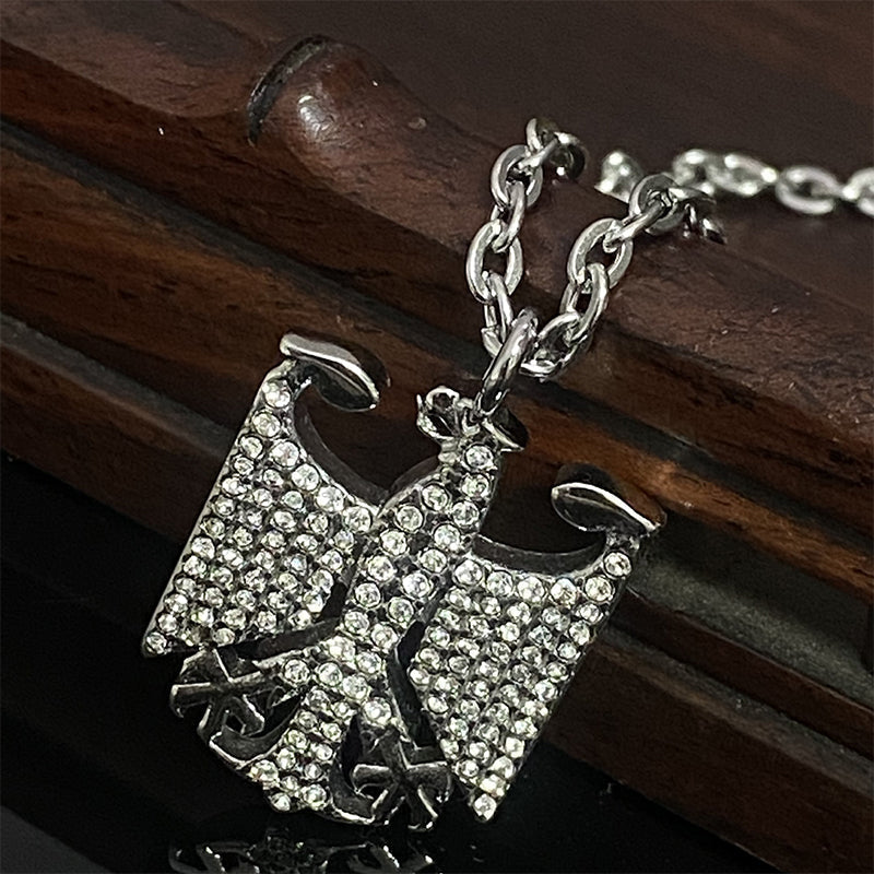 🦅🇩🇪 Halskette mit Bundesadler-Emblem – 50% RABATT! Trage deine Verbundenheit mit Stolz – edles Design, hochwertig verarbeitet. 🔥✨