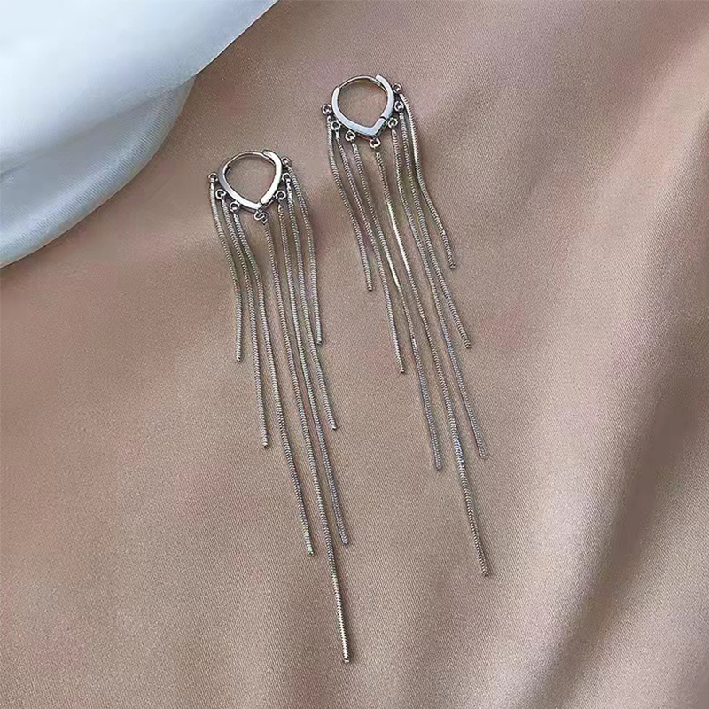 💫 50% RABATT! ✨ Lange Damen Ohrclips mit Metallfransen 💎 Elegantes Design, Modern & Vielseitig Kombinierbar
